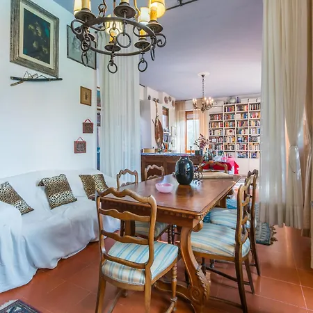 בית נופש Al Canaiolo By Interhome *